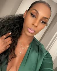 I tend to dream you when I'm not sleeping” ✨