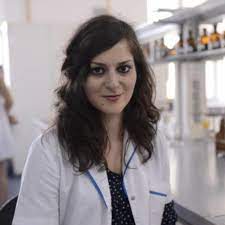 Vine toamna 2 lucruri care ne cam sperie in acest moment, pentru ca nu stim ce urmeaza. Fana Maria Coman Iuliu HaÅ£ieganu University Of Medicine And Pharmacy Cluj Napoca Umf Cluj Department Of Organic Chemistry
