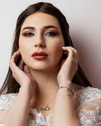 Wendy Stephanie's Instagram, Twitter & Facebook