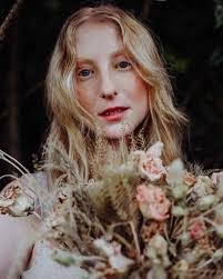 Emma Hutton's Instagram, Twitter & Facebook