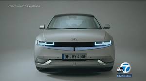 The ioniq 5 (stylized as ioniq 5) is an electric compact crossover suv produced by hyundai. Mcydizrdctdqjm
