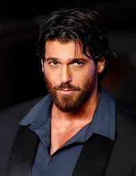 Questi 4 attori protagonisti insieme sono una fusione perfetta. Can,  Alessandro, Ed e Alanah in questo Sandokan hanno dato il massimo e si è  visto già dalla proiezione delle prime 2 puntate.