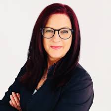 Jennifer Thacker's Instagram, Twitter & Facebook