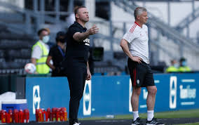 The players weren't happy! wayne rooney reveals breakdown of jose mourinho relationship. Wayne Rooney Warns Ole Gunnar Solskjaer There Will Be A Lot Of Pressure For Manchester United Silverware This Season