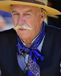 Compartimos la triste noticia de la partida repentina del paisano y  animador Abel Falcon. Nuestra condolencias a sus familiares y seres  queridos. Sus restos serán velados hoy a partir de las 12