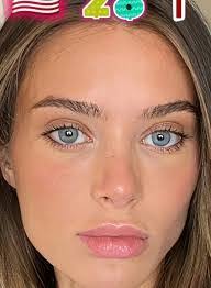 Jana Rhoades's Instagram, Twitter & Facebook