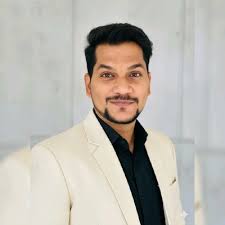 What is a Mortgage Specialist and How to Work with One