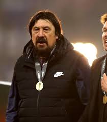 El mono burgos, a un paso de dirigir el club que ama messi. Feared And Beloved Atletico Assistant Mono Burgos To Leave For Head Coaching Job