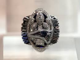 Set 6pcs rings new england patriots championship super bowl fan rings with box. New England Patriots Owner Robert Kraft Is Donating His Fifth Super Bowl Ring To Help Support Frontline Healthcare Workers During The Coronavirus Crisis And Anybody Can Bid On It Business Insider