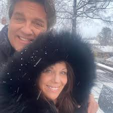 Who is the world's richest guitar player?