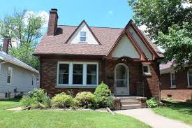 3018 Davenport Ave Davenport Ia 52803 Home For Sale And Real Estate Listing Realtor Com Di 2020
