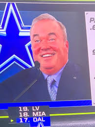 Just let it flow, Joe 🤣 (via Joe Burrow/Twitter)