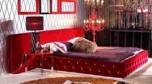 غرف نوم رومانسية حمراء المرسال