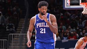 Philadelphia 76ers center joel embiid pumps up the crowd during game 3 against the washington wizards. 76ers Vs Wizards Score Takeaways Joel Embiid Philadelphia Destroy Washington To Take 3 0 Series Lead Cbssports Com