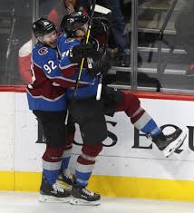 A goal of mackinnon with assists from rantanen and landeskog is worth three times as much as a goal from landeskog with no one given the assist (or assist from defender). Mackinnon S Ot Goal Gives Avalanche 4 3 Win Over Red Wings Taiwan News 2019 03 06 13 14 08