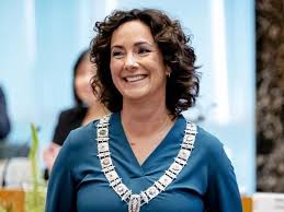 6,589 likes · 5 talking about this. Femke Halsema Moet Per Direct Aftreden Petities Nl