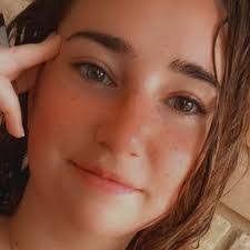 Miranda Gill's Instagram, Twitter & Facebook