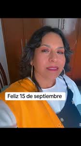 Lupe Barcenas Vestido Amarillo 15 De Septiembre