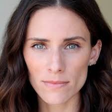 Jillian Davis's Instagram, Twitter & Facebook