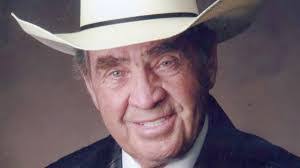 Florence Giles's Instagram, Twitter & Facebook