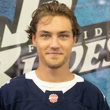 Taylor Boudreau's Instagram, Twitter & Facebook