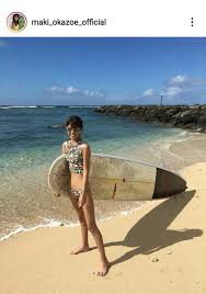 岡副麻希アナ “海の日”ハワイでの水着姿に 「スタイル抜群」 ※画像あり Story Viewer 