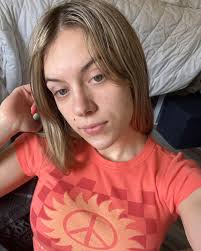 Annie Cooke (@annie_cooke) • Instagram photos and videos