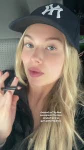 Holly Crowther's Instagram, Twitter & Facebook