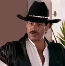 LA VIDA NO ES FACIL Y A VECES TENEMOS QUE REMAR CONTRA CORRIENTE SIEMPRE  FIRMES Y CON FUERZA