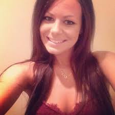 Laura Appleton (@LauraApple)