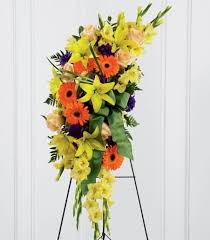 These ruffled flowers stand for dignity and pomp, so they would feel right at home at a momentous occasion like a graduation or new job. Funeral Flowers For Men