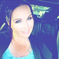 What are some decently priced nail salons in Findlay, Ohio for ombré black  to red powder nail services?