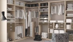 Comment Amenager Un Dressing D Angle Dressing En U Amenagement Dressing Et Loge Ikea