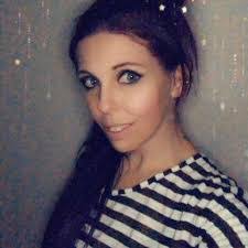 Emily Shaul's Instagram, Twitter & Facebook