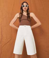 Про bershka мережа магазинів bershka (бершка), орієнтованих на молодих людей уникають класику і вважають за краще вуличну моду фірма bershka (бершка) пропонує своїм клієнтам (і чоловікам, і жінкам) одяг, взуття та аксесуари двох ліній. Kgec Ctfmtt36m