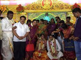 Actor Vadivelu Daughter Wedding Photos Filmibeat Family gift exchange, food, and fellowship! actor vadivelu daughter wedding photos