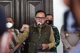 Saya selalu mengagumi ideologi nasionalisme dari bung karno (presiden soekarno), terutama konsep `trisakti` mengenai kedaulatan secara politik, berdikari secara ekonomi dan berkepribadian. Selain Anies Baswedan Bima Arya Dinilai Berpotensi Didukung Pan Pada 2024