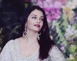 Instagram Post By Aishwarya Rai Bachchan May 9 2018 At 7 25am Utc Aishwarya Rai Bachchan Aishwarya Rai Aishwarya Ray