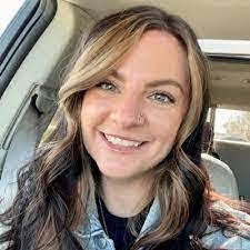 Kristi Carver's Instagram, Twitter & Facebook