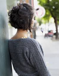 Coiffures Bouclées Coiffures Courtes Cheveux Frises