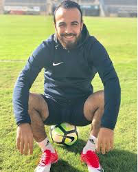 قفشة‎), is an egyptian footballer who plays for egyptian premier league side al ahly as an attacking midfielder. Ù‚ØµØ© ØµÙˆØ± Ù…Ø­Ù…Ø¯ Ù…Ø¬Ø¯Ù‰ Ù‚ÙØ´Ø© Ø±Ù…Ø§Ù†Ø© Ù…ÙŠØ²Ø§Ù† Ø§Ù„Ù†Øµ ÙÙ‰ Ø§Ù„Ø£Ù‡Ù„ÙŠ Ø§Ù„ÙŠÙˆÙ… Ø§Ù„Ø³Ø§Ø¨Ø¹