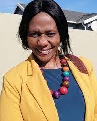 Regina Bedford's Instagram, Twitter & Facebook