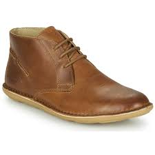 Découvrez notre sélection de chaussures pour vos activités d'extérieur : Kickers Swibo Camel Chaussures Boot Homme 115 00