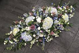 Flowers Florist Bouquets Beautiful Flower Arrangements Flower Arrangements Funeral Flowers
