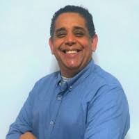 100+ "Roberto N." profiles