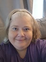 Bettina Cobb's Instagram, Twitter & Facebook