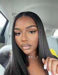 Yanique Smith (yaniii_)