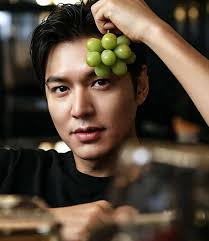 Our idol Lee Minho (이민호) in NYC🍎