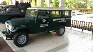 Muzium negeri terengganu terletak di bukit losong, kuala terengganu dan berada di persisiran sungai terengganu, kira kalo datang ke losong ni, ia terletak paling hujung la. Muzium Negeri Terengganu Picture Of Muzium Negeri Terengganu Kuala Terengganu Tripadvisor