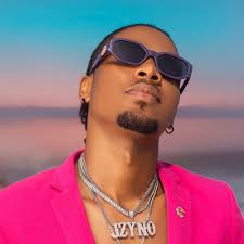 Ami (feat. Revoluxon Rocky)